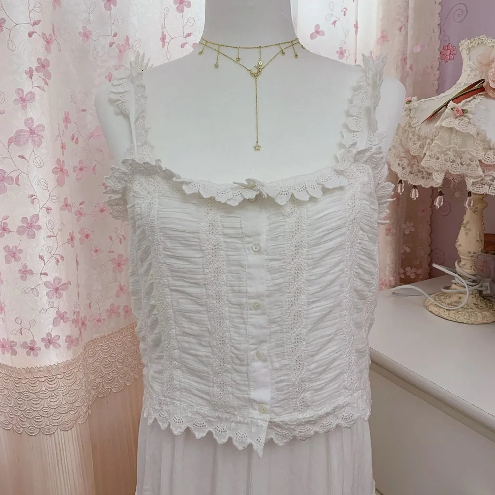 Doen Net Sustain Ari Broderie Anglaise And Ruched Organic Cotton-Voile Top - Picture 3 of 5
